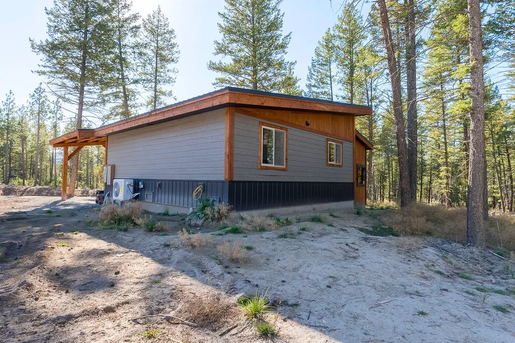 86 Basin Bend Eureka MT 59917