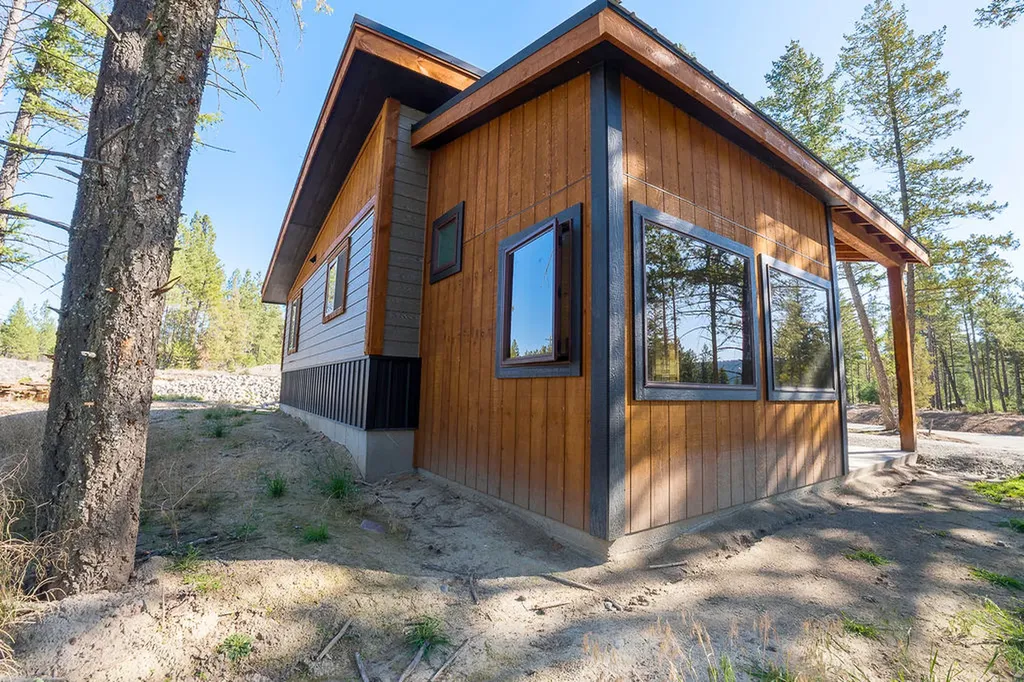 86 Basin Bend Eureka MT 59917