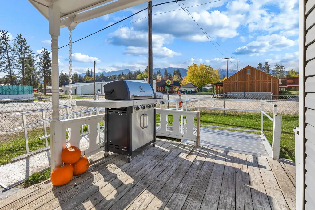 106 E Southwic Avenue Darby MT 59829