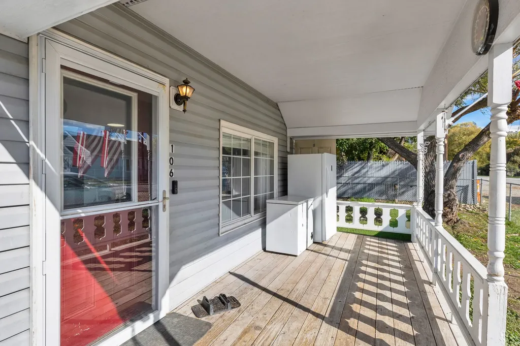 106 E Southwic Avenue Darby MT 59829