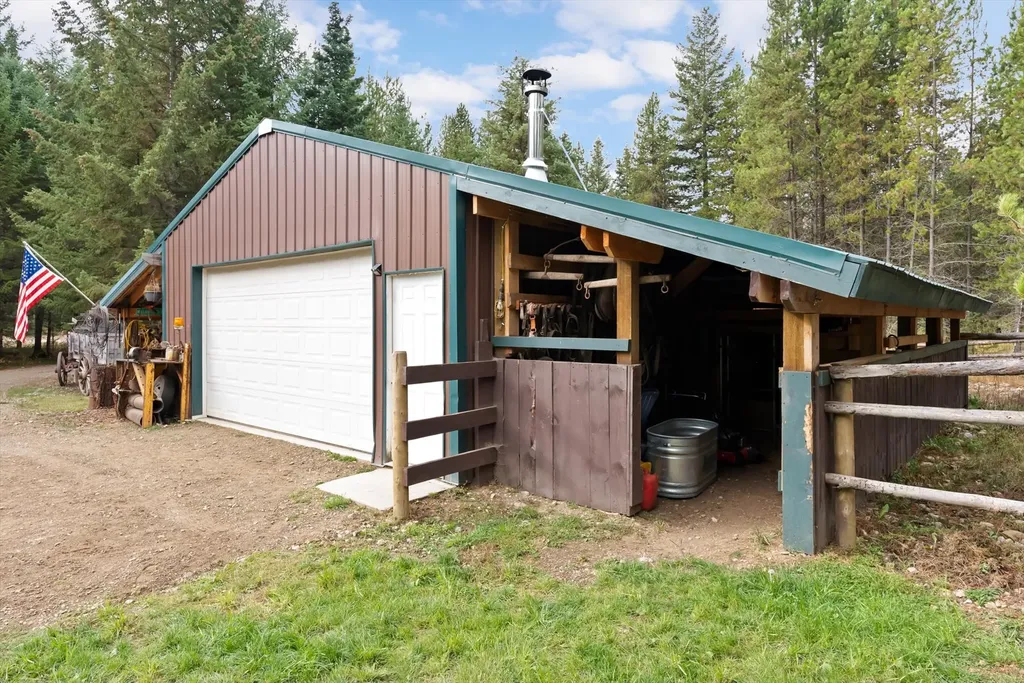 236 Thompson Deborgia Road De Borgia MT 59830