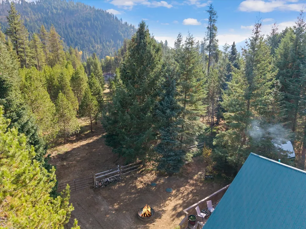 236 Thompson Deborgia Road De Borgia MT 59830