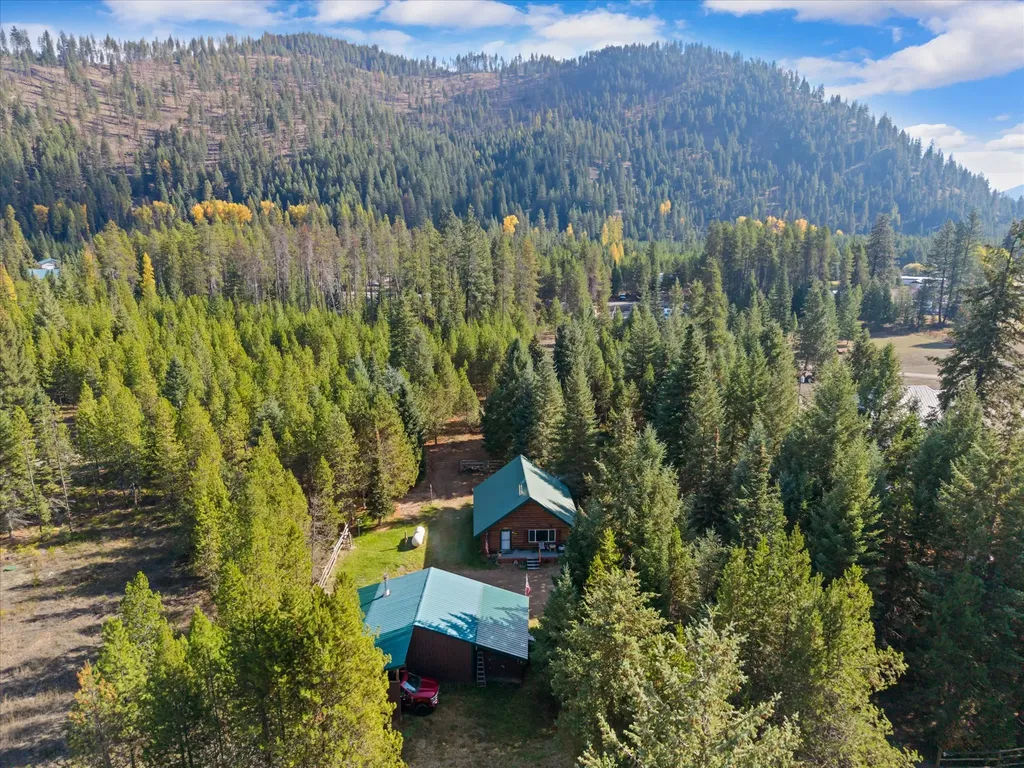 236 Thompson Deborgia Road De Borgia MT 59830