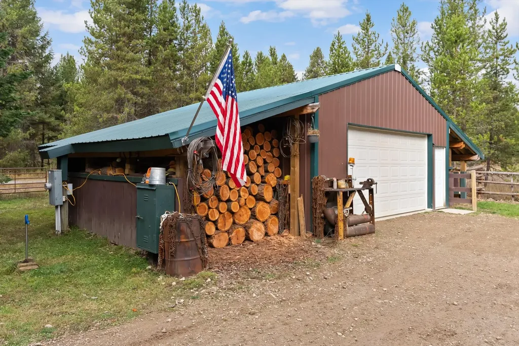 236 Thompson Deborgia Road De Borgia MT 59830