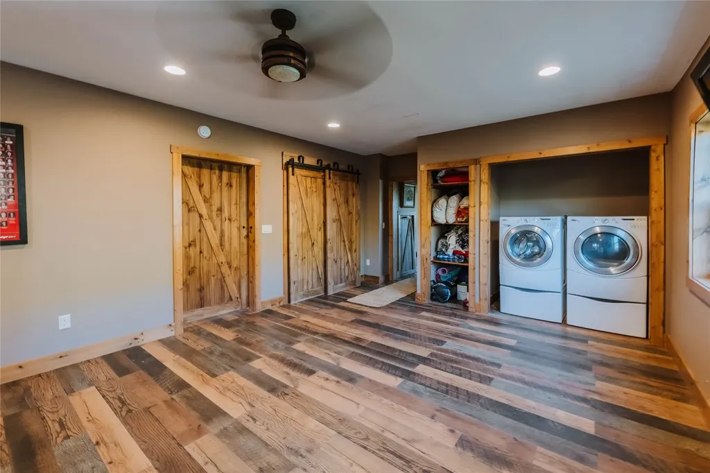 7 Papson Ridge Lane Hall MT 59837