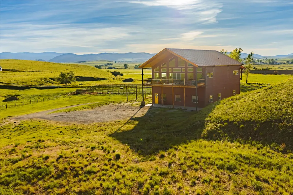 7 Papson Ridge Lane Hall MT 59837