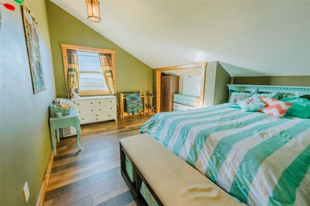 7 Papson Ridge Lane Hall MT 59837