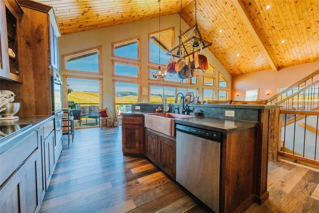 7 Papson Ridge Lane Hall MT 59837