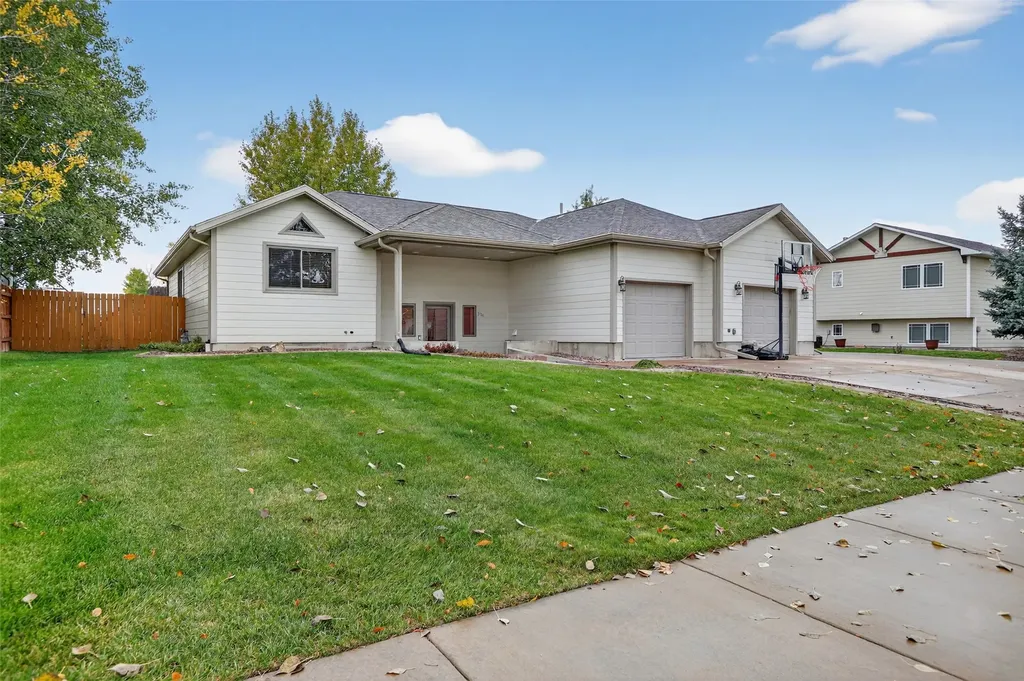 3704 4th Street NE Great Falls MT 59404