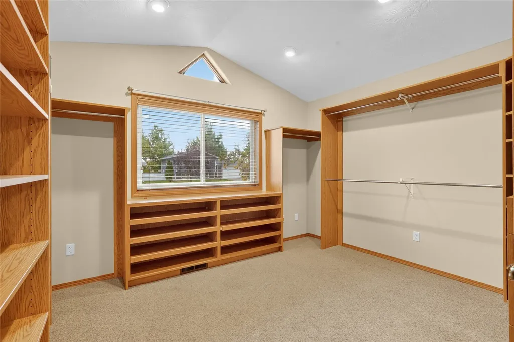 3704 4th Street NE Great Falls MT 59404