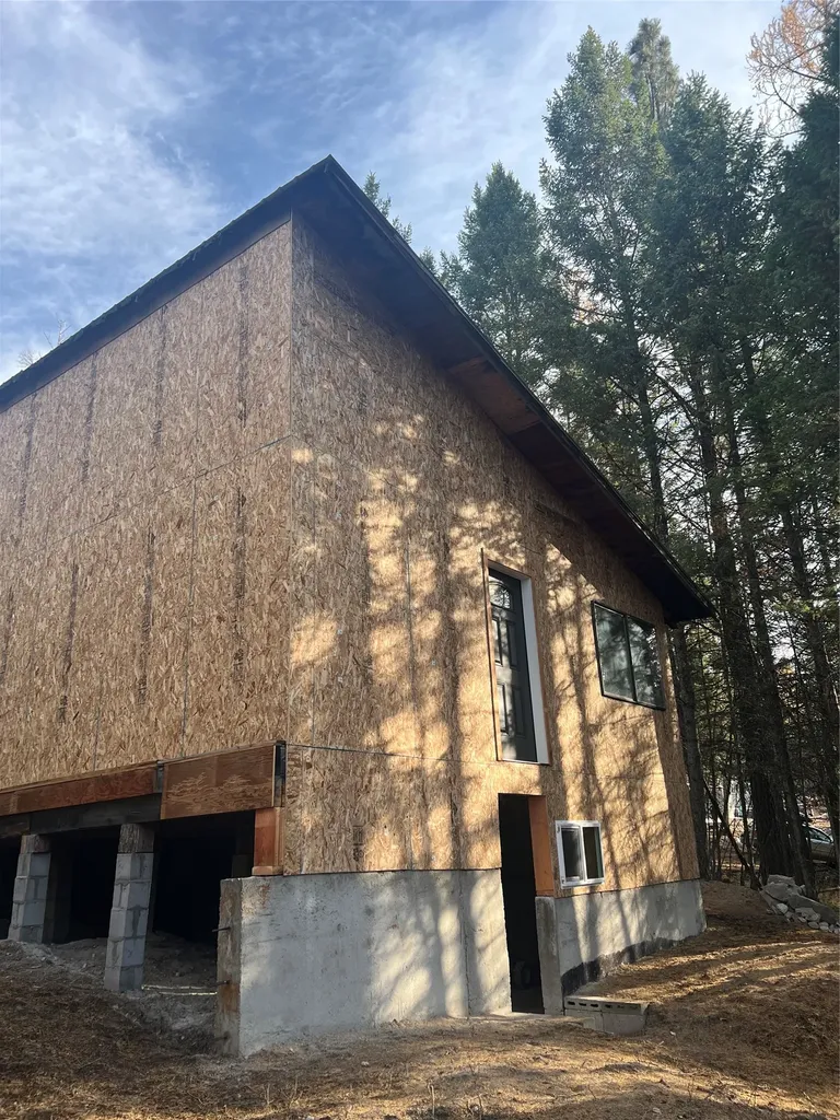 761 Springhill Road Kila MT 59920