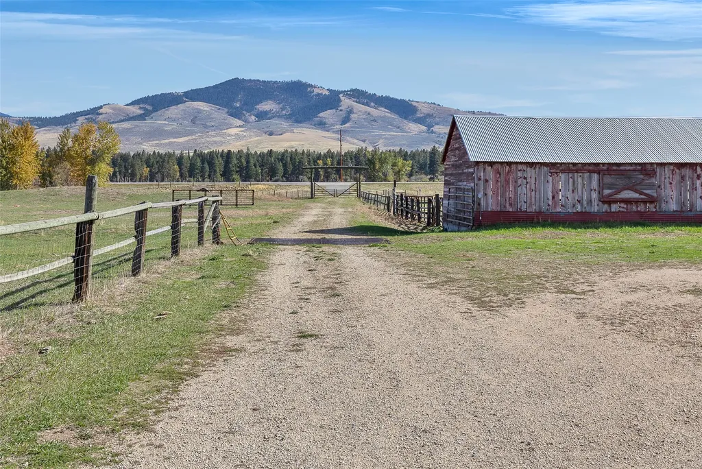 000 Homestead Gateway Florence MT 59833