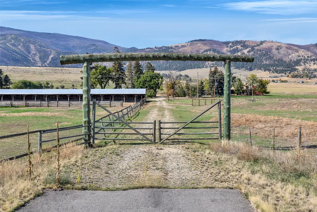 000 Homestead Gateway Florence MT 59833