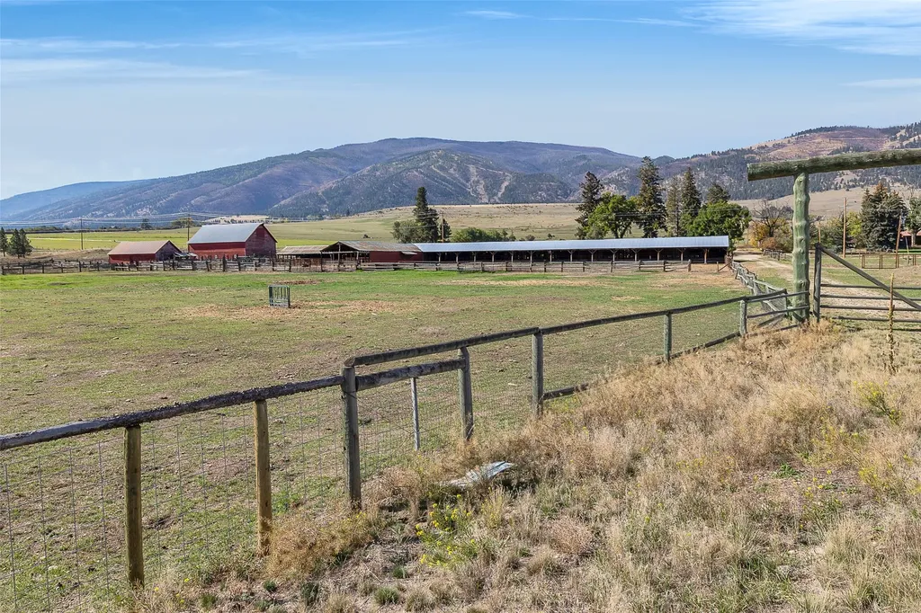 000 Homestead Gateway Florence MT 59833