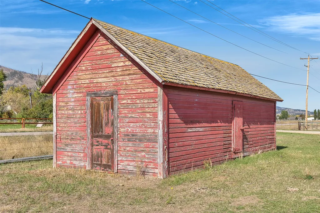 000 Homestead Gateway Florence MT 59833