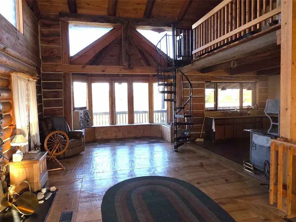 2326 Middle Bear Creek Road Victor MT 59875