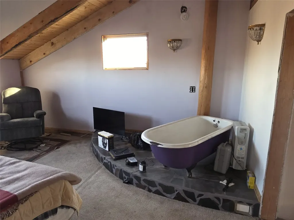2326 Middle Bear Creek Road Victor MT 59875