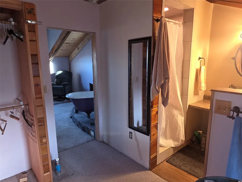 2326 Middle Bear Creek Road Victor MT 59875