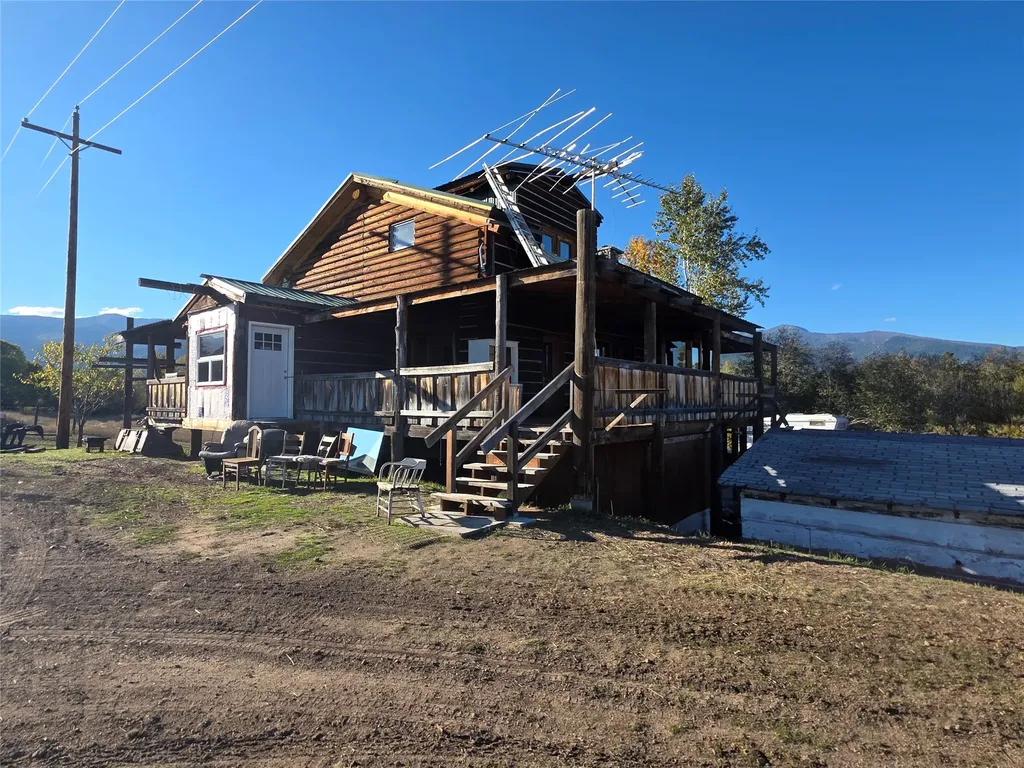 2326 Middle Bear Creek Road Victor MT 59875