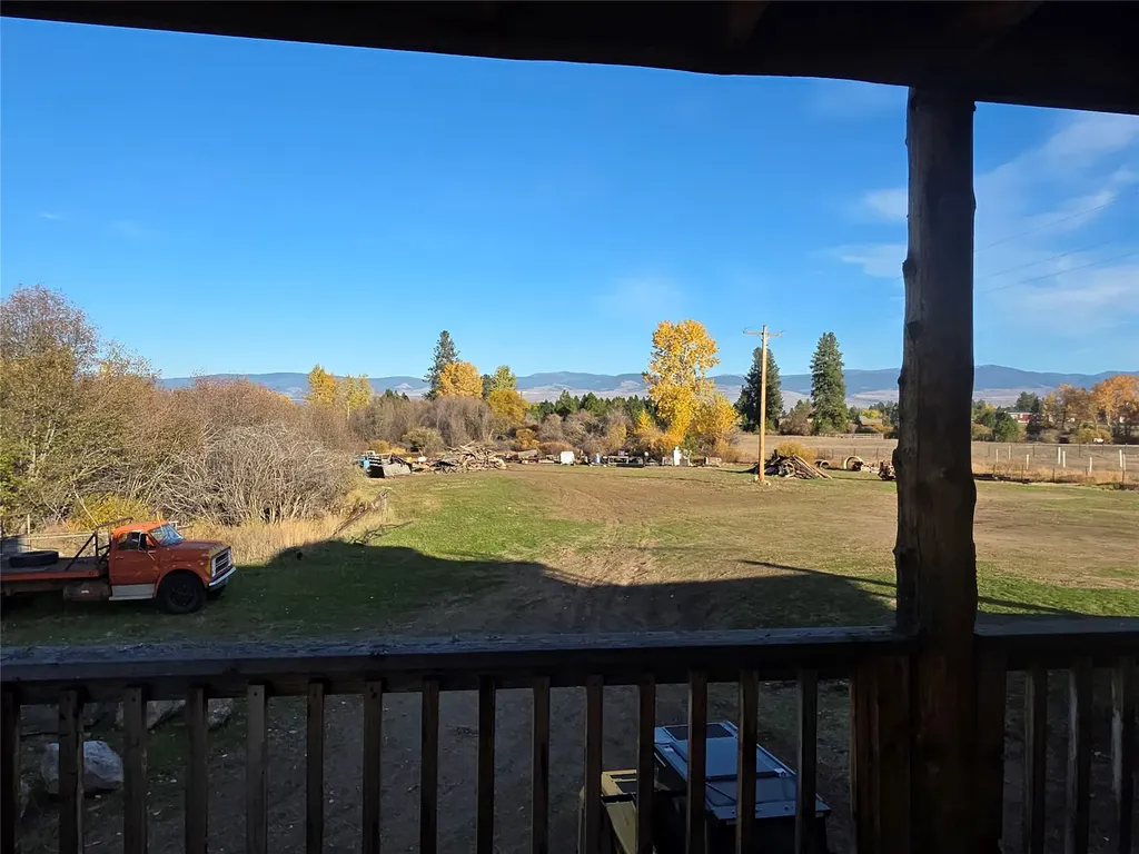 2326 Middle Bear Creek Road Victor MT 59875