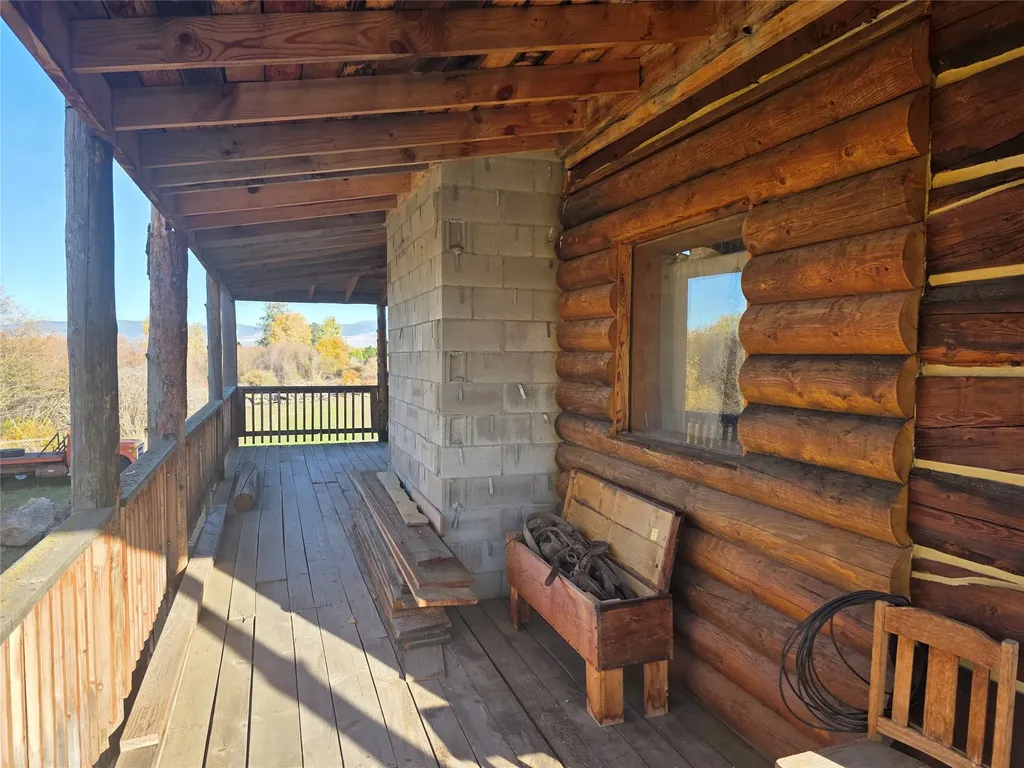 2326 Middle Bear Creek Road Victor MT 59875