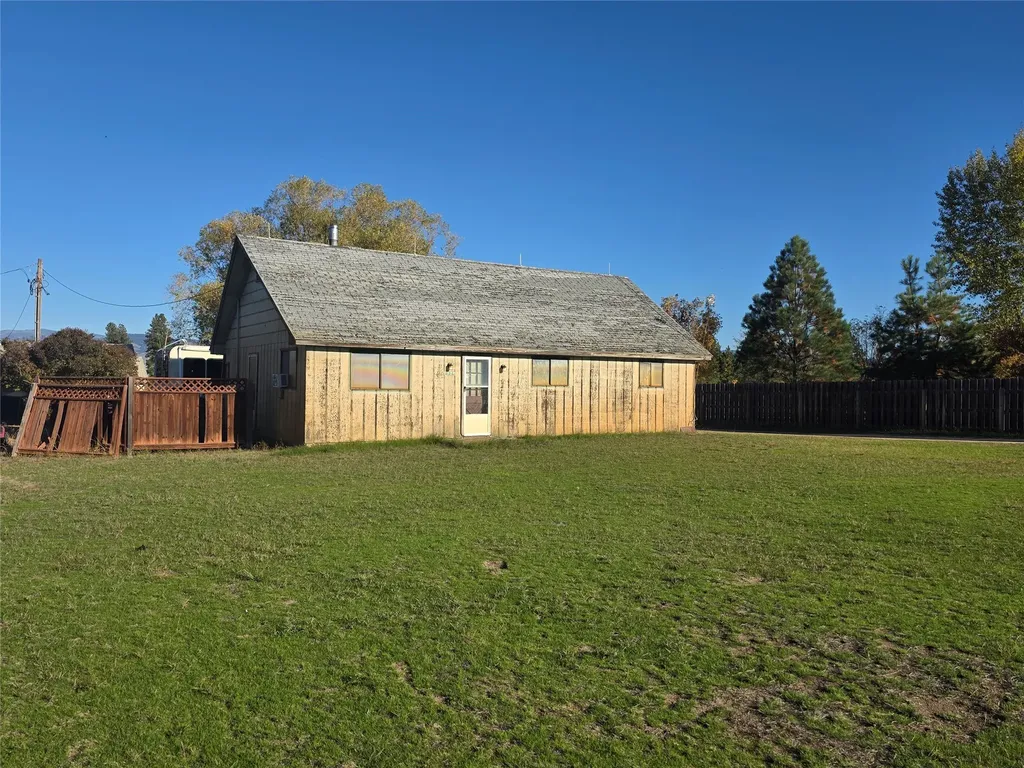 2326 Middle Bear Creek Road Victor MT 59875
