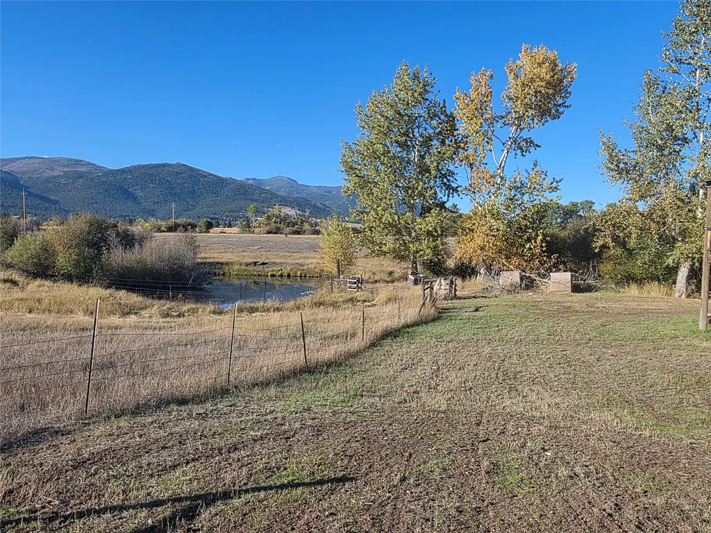 2326 Middle Bear Creek Road Victor MT 59875