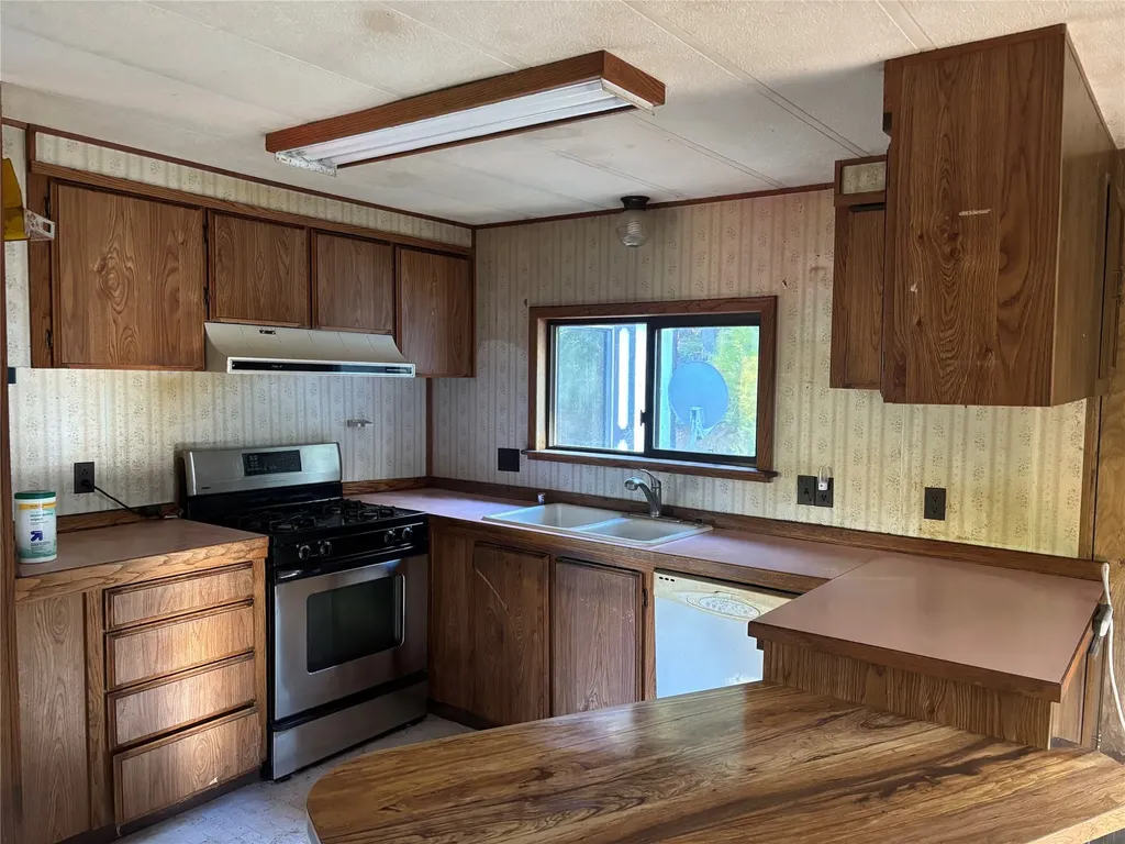 1089 Cedar Hills Road Trego MT 59934