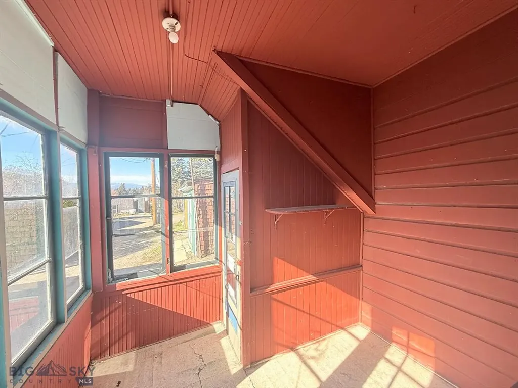 207 S Crystal Street Butte MT 59701
