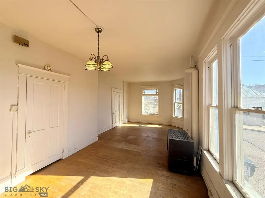 207 S Crystal Street Butte MT 59701