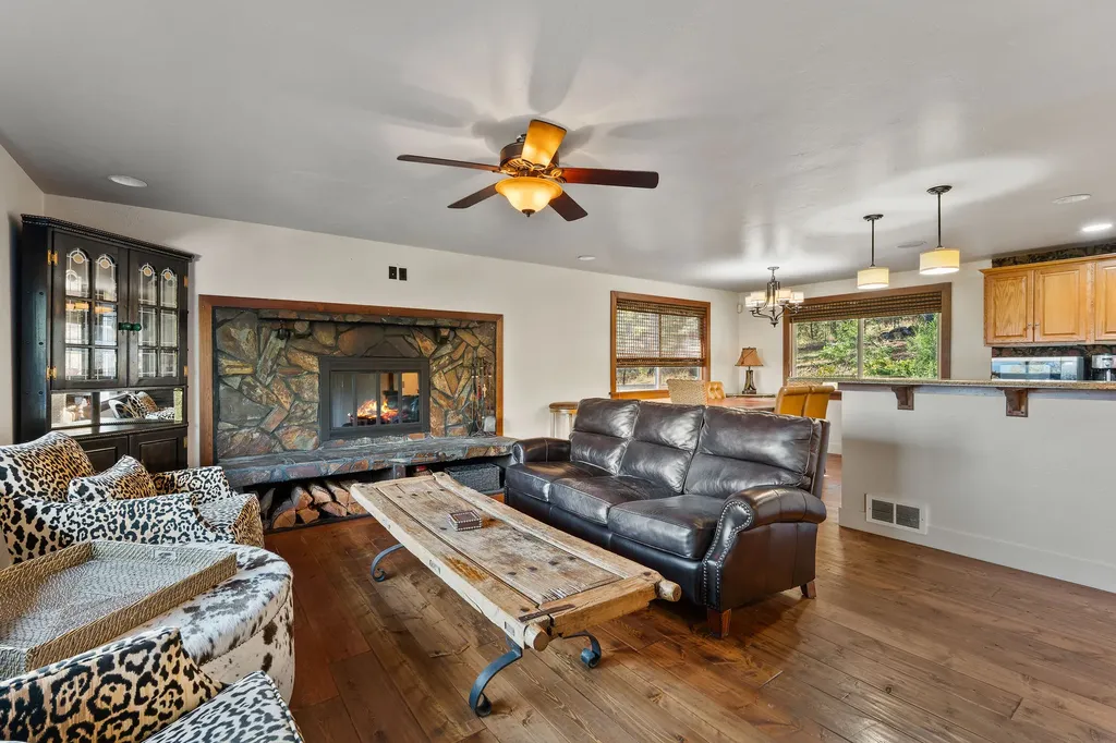 92 Grandview Terrace Lakeside MT 59922