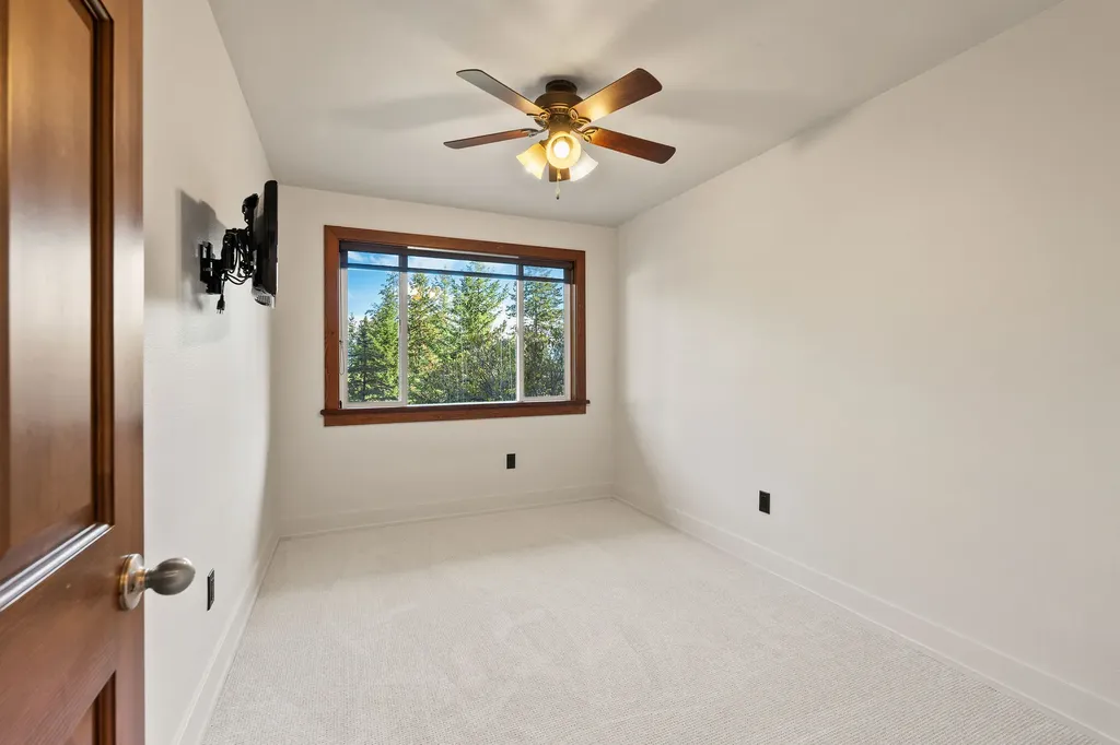 92 Grandview Terrace Lakeside MT 59922
