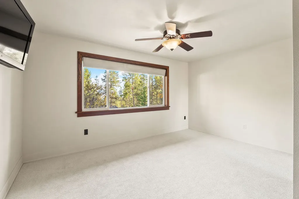 92 Grandview Terrace Lakeside MT 59922
