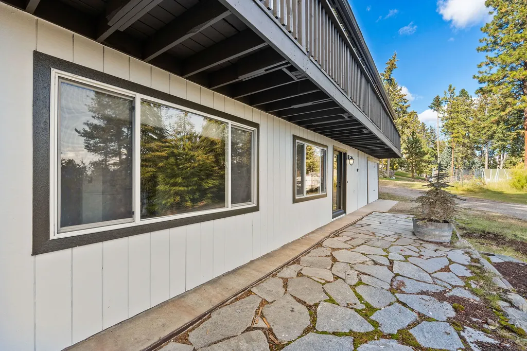 92 Grandview Terrace Lakeside MT 59922