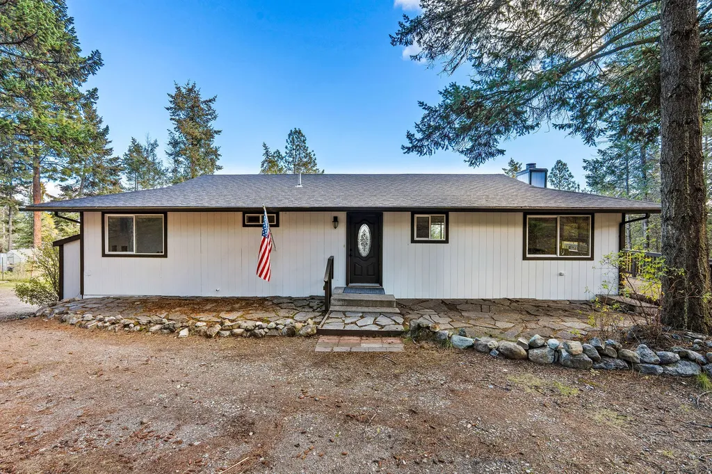 92 Grandview Terrace Lakeside MT 59922