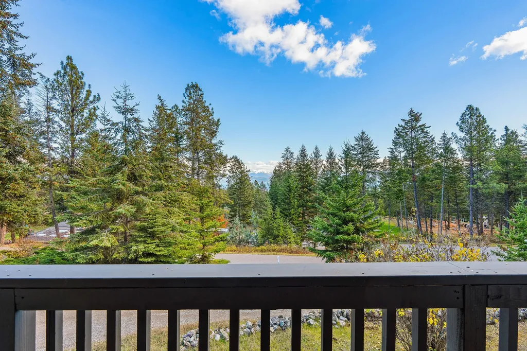 92 Grandview Terrace Lakeside MT 59922