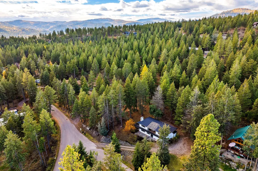 92 Grandview Terrace Lakeside MT 59922