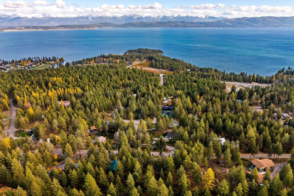 92 Grandview Terrace Lakeside MT 59922