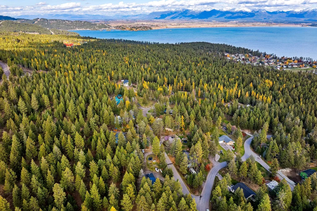 92 Grandview Terrace Lakeside MT 59922