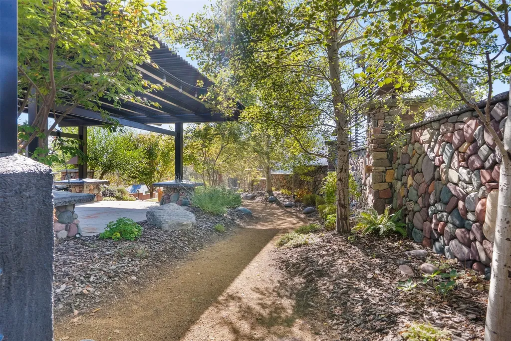 11775 Horseback Ridge Road Missoula MT 59804