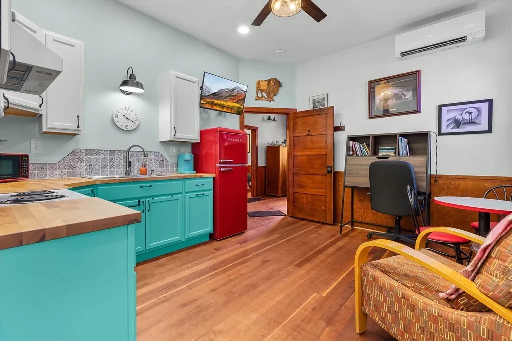 38594 4th Street W Charlo MT 59824