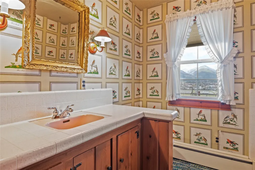 183 Eastside Highway Hamilton MT 59840