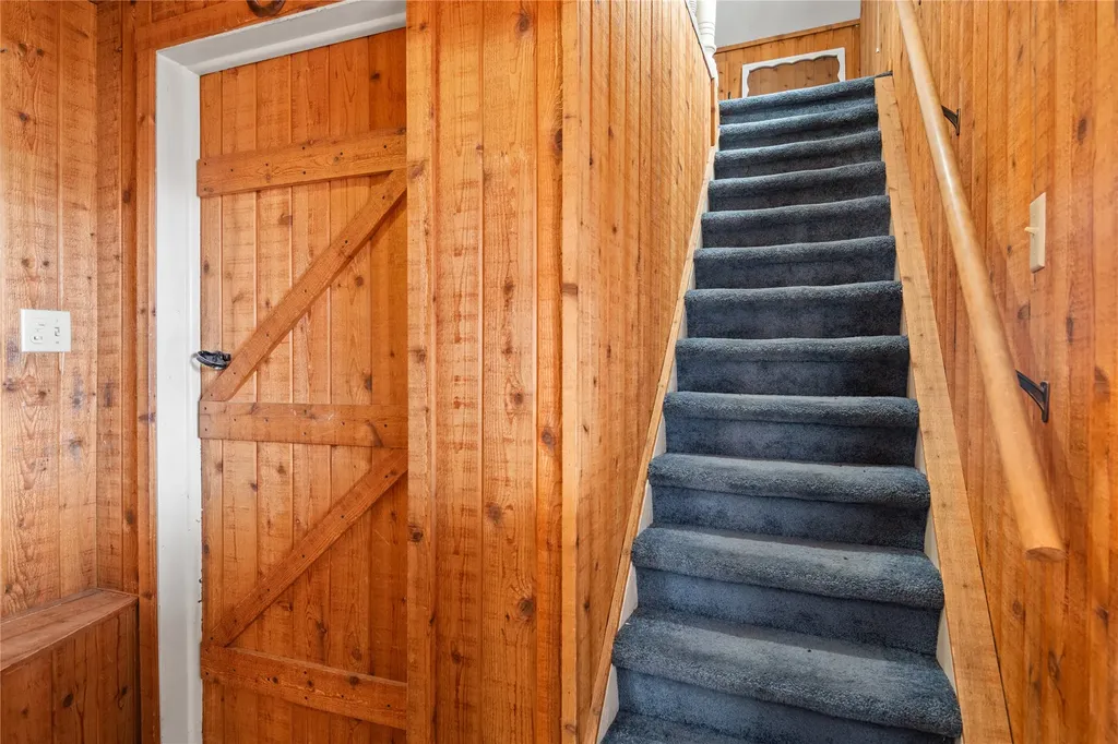 183 Eastside Highway Hamilton MT 59840