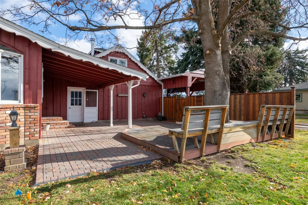 183 Eastside Highway Hamilton MT 59840