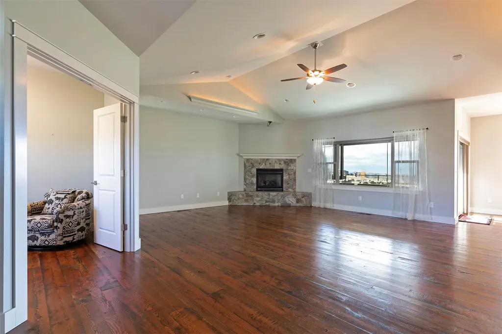 1631 Empire Terrace Corvallis MT 59828