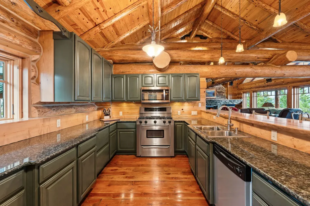 395 Buffalo Lane Somers MT 59932