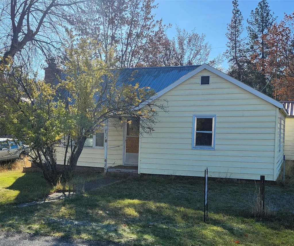 621 2nd Avenue S Hot Springs MT 59845