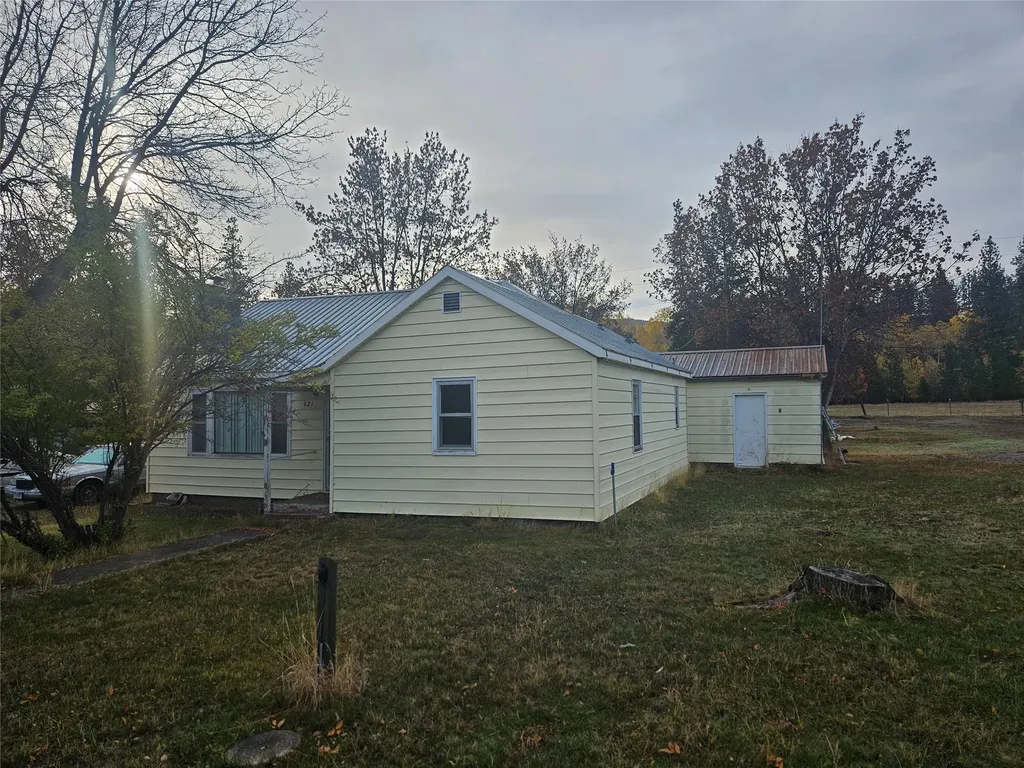 621 2nd Avenue S Hot Springs MT 59845