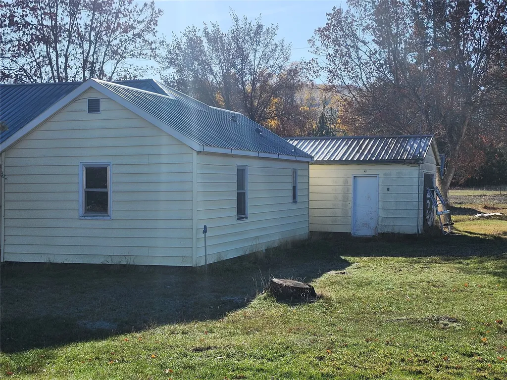 621 2nd Avenue S Hot Springs MT 59845
