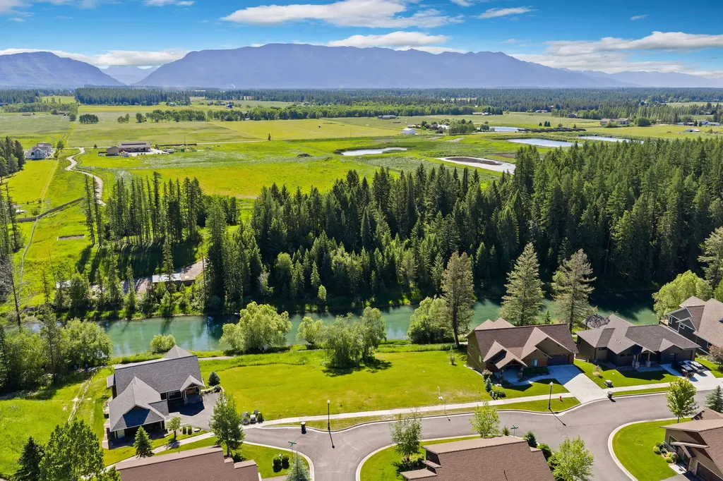 713 Clearwater Drive Whitefish MT 59937
